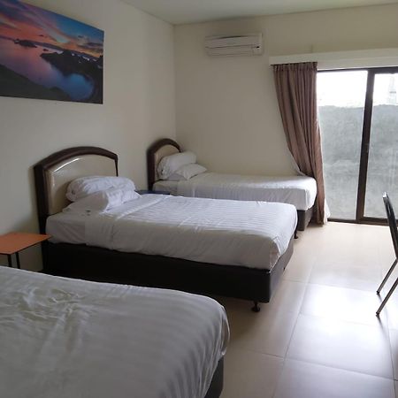 Hotel Larensia Labuan Bajo Pokoj fotografie