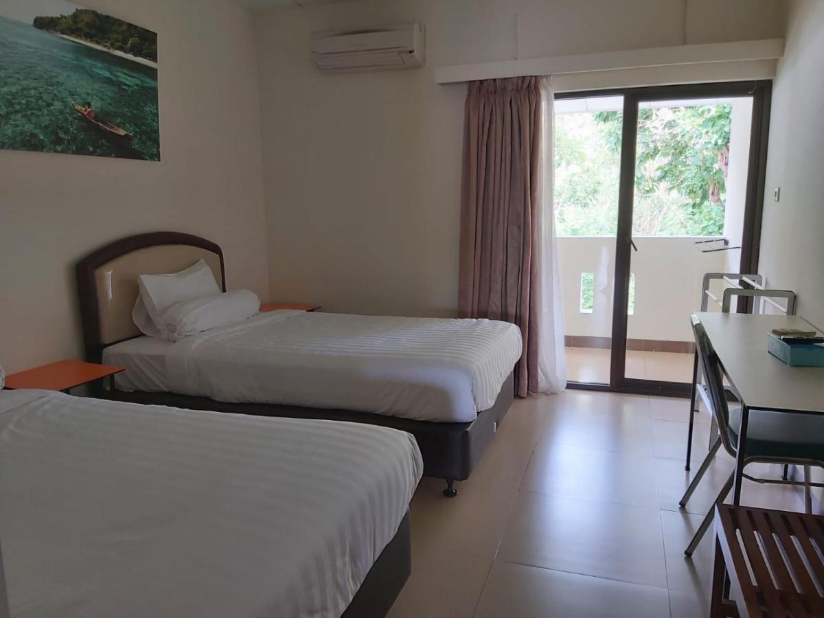 Hotel Larensia Labuan Bajo Exteriér fotografie