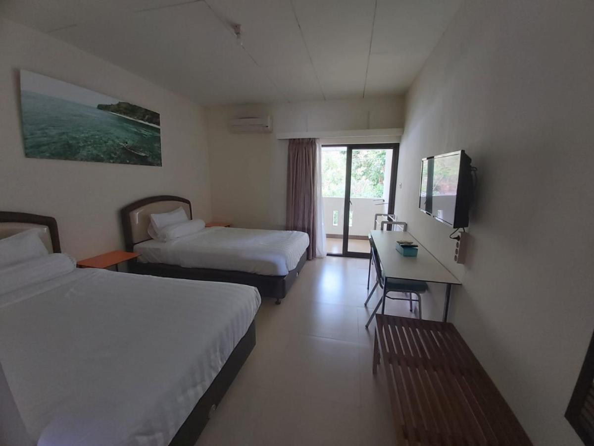 Hotel Larensia Labuan Bajo Exteriér fotografie